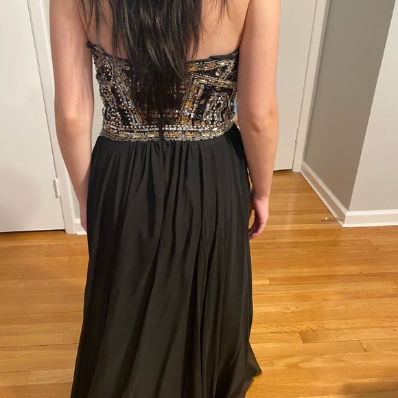 Terani Couture Gown - Picture 3 of 5